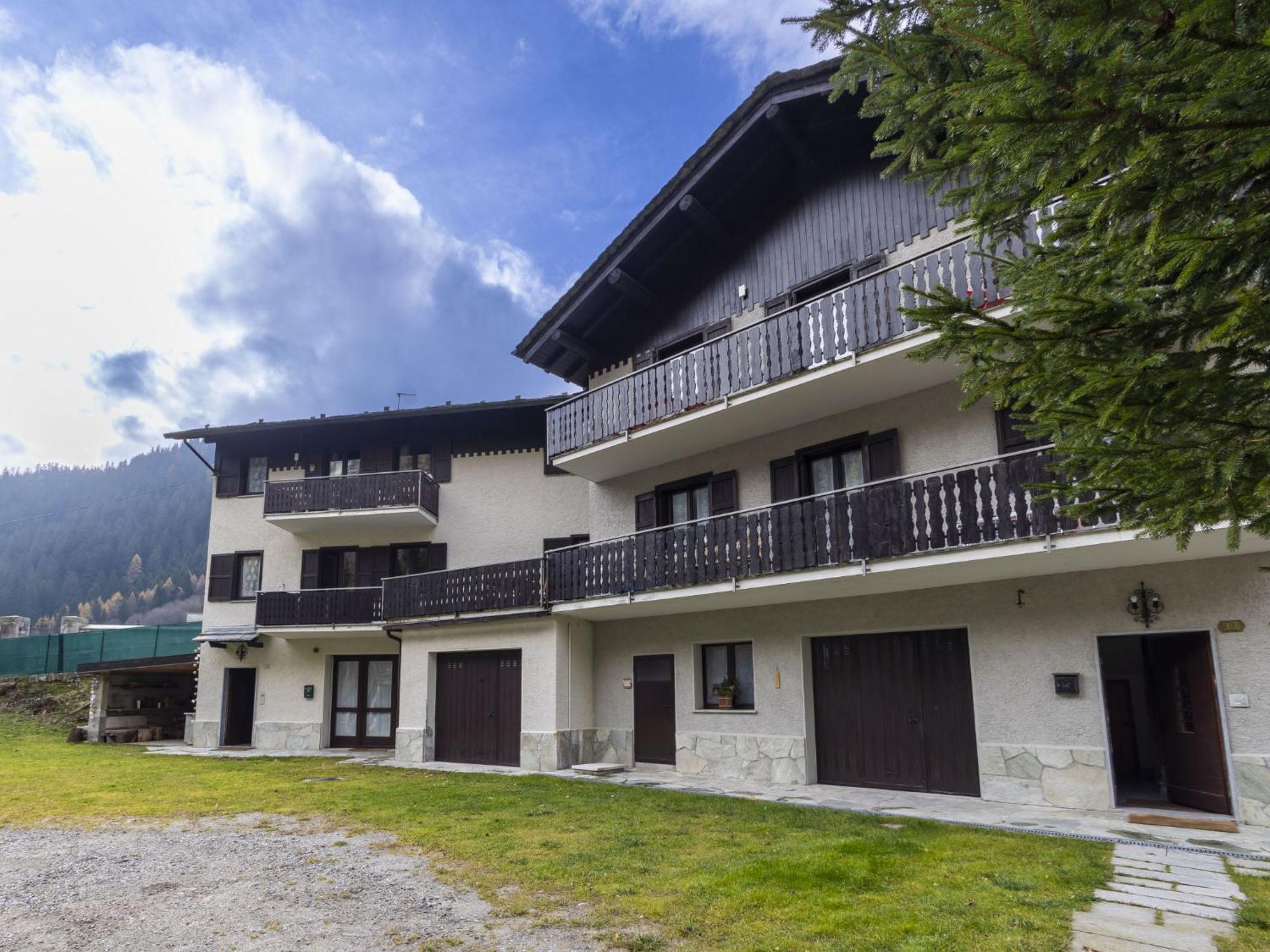 Apartment Isola Di Madesimo Apartments-3 By Interhome *